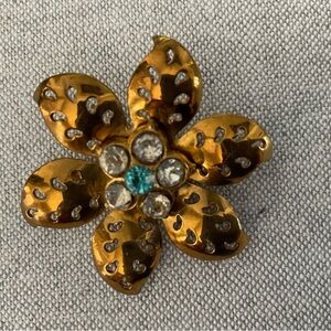 Coro Vintage Flower Brooch w Rhinestone Center